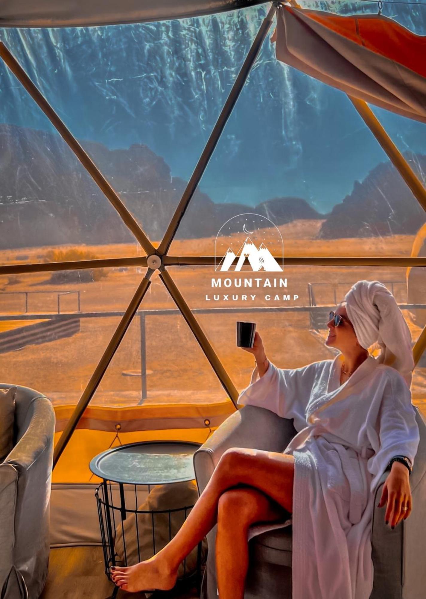 Rum Mountain Luxury Camp Aparthotel Wadi Rum Exteriör bild